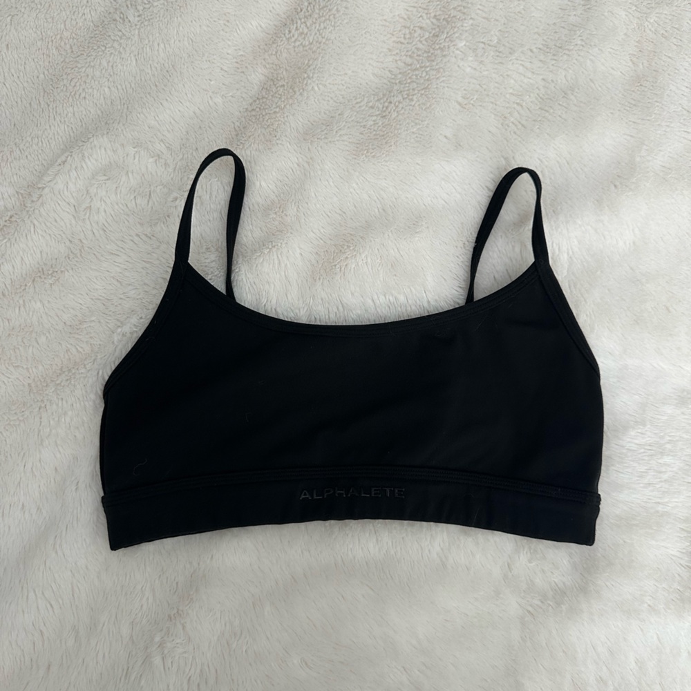 Alphalete Women's Black sports bra